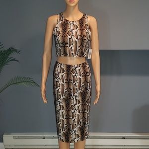 Vibe Sportswear Printed Crop Top & Skirt Set